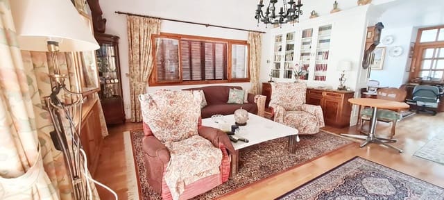 6 soverom Villa til salgs i Rincón Bajo, Benidorm med svømmebasseng garasje - € 745 000 (Ref: 8494781)