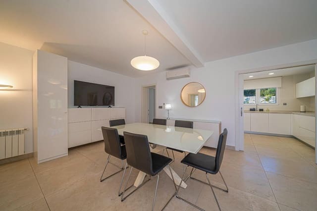 4 soveværelse Villa til salg i Albir, Alfaz del Pi / L'Alfàs del Pi med swimmingpool garage - € 975.000 (Ref: 8564483)