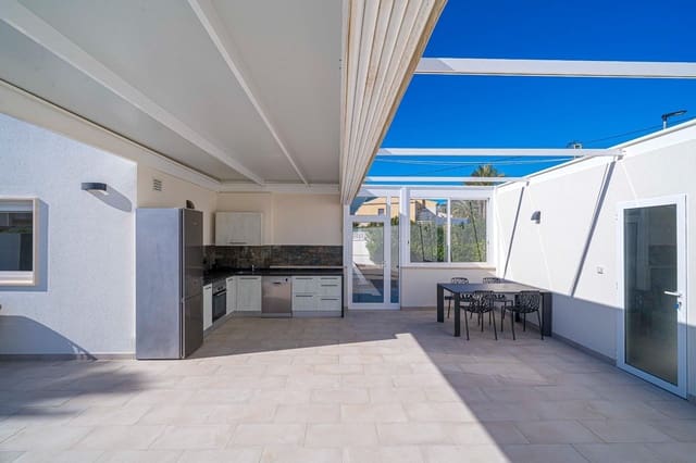 4 soveværelse Villa til salg i Albir, Alfaz del Pi / L'Alfàs del Pi med swimmingpool garage - € 975.000 (Ref: 8564483)