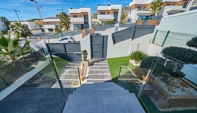 3 camera da letto Villa in vendita in Finestrat con piscina garage - 585.000 € (Rif: 8759569)