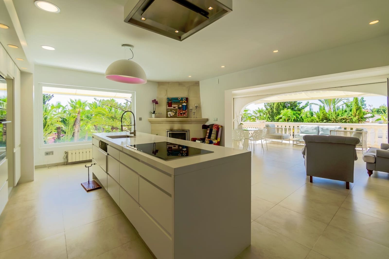 5 makuuhuone Huvila myytävänä paikassa La Nucia mukana uima-altaan 
autotalli - 695 000 € (Ref: 8797140)