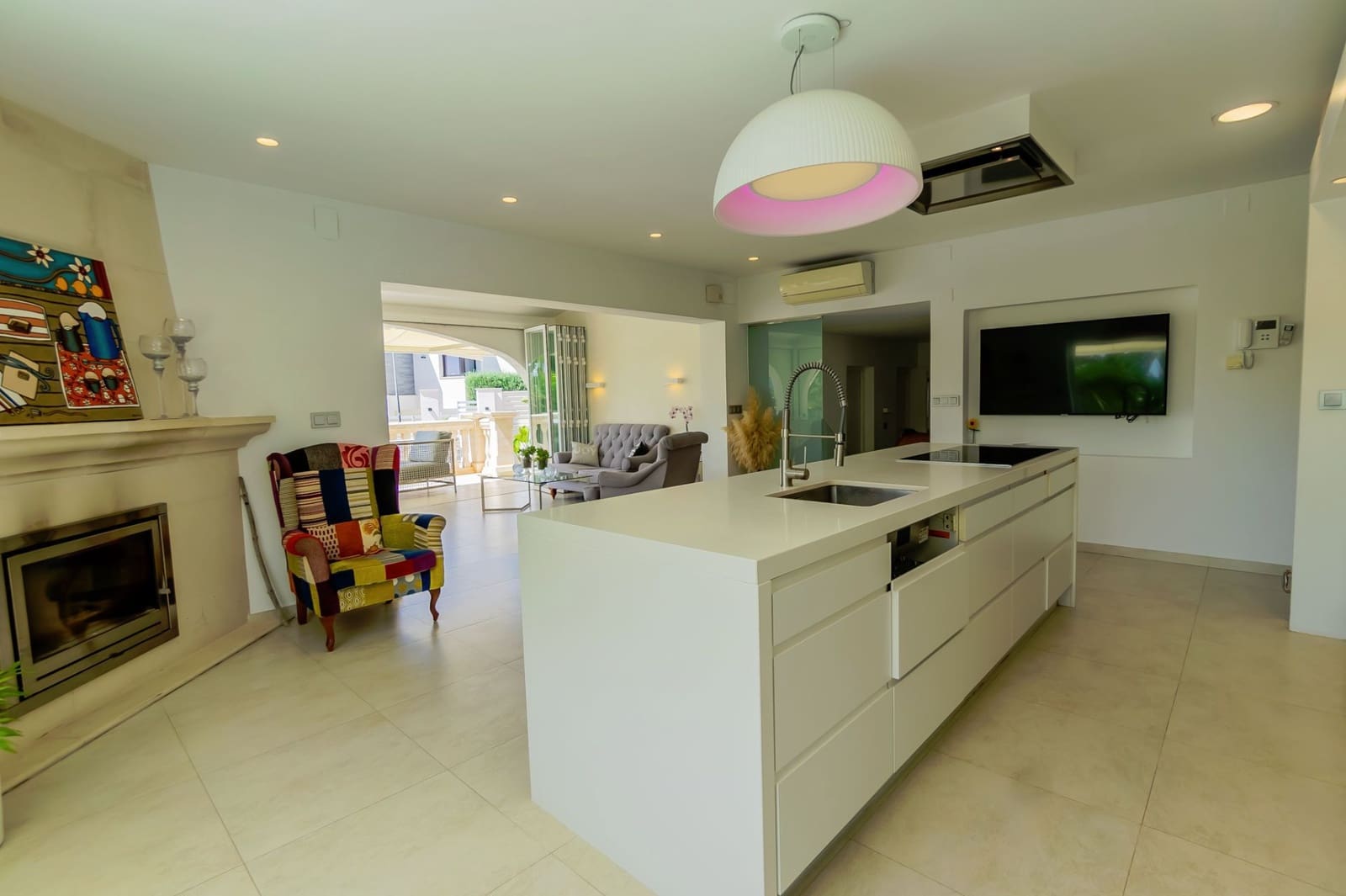 5 makuuhuone Huvila myytävänä paikassa La Nucia mukana uima-altaan 
autotalli - 695 000 € (Ref: 8797140)