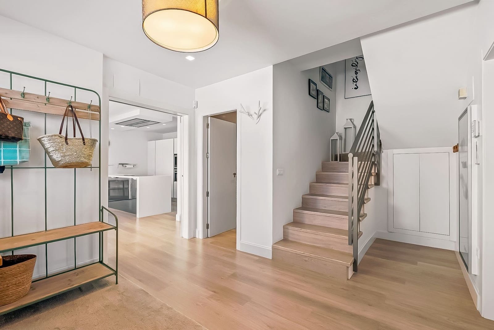 3 soveværelse Semi-Rækkehus til salg i Alfaz del Pi / L'Alfas del Pi med swimmingpool garage - € 630.000 (Ref: 8800812)