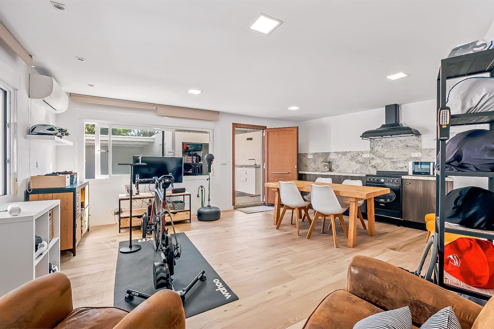 3 soveværelse Semi-Rækkehus til salg i Alfaz del Pi / L'Alfas del Pi med swimmingpool garage - € 630.000 (Ref: 8800812)