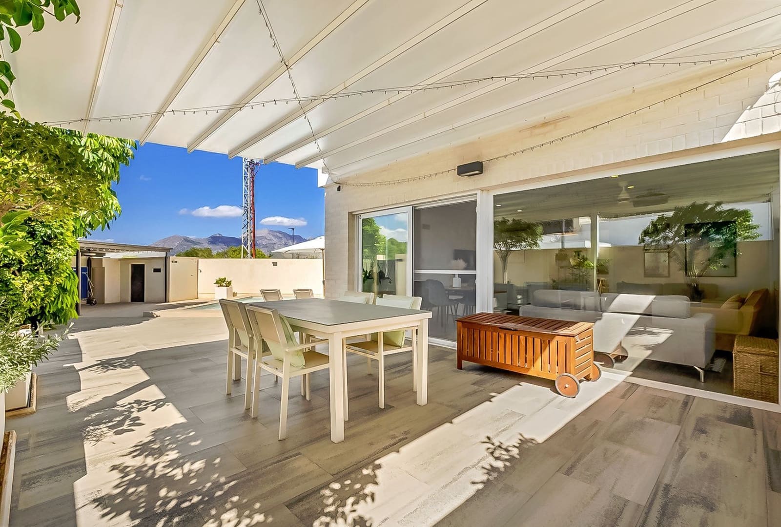 3 soveværelse Semi-Rækkehus til salg i Alfaz del Pi / L'Alfas del Pi med swimmingpool garage - € 630.000 (Ref: 8800812)