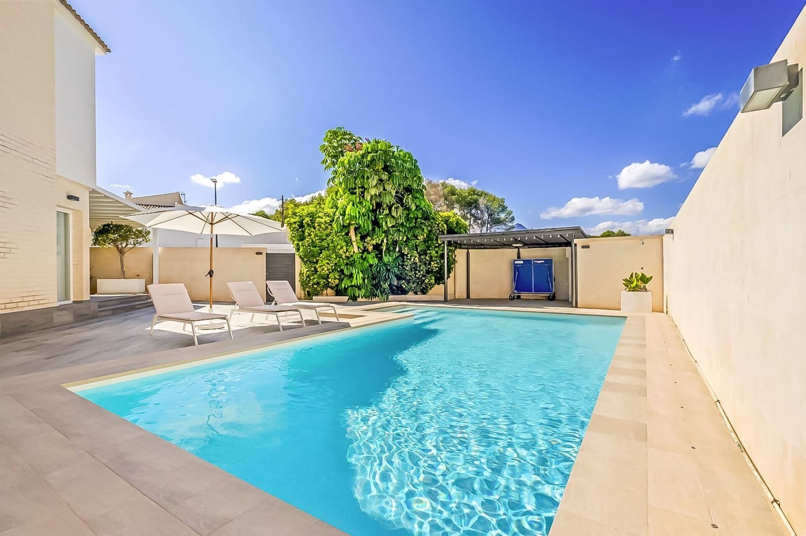 3 soveværelse Semi-Rækkehus til salg i Alfaz del Pi / L'Alfas del Pi med swimmingpool garage - € 630.000 (Ref: 8800812)