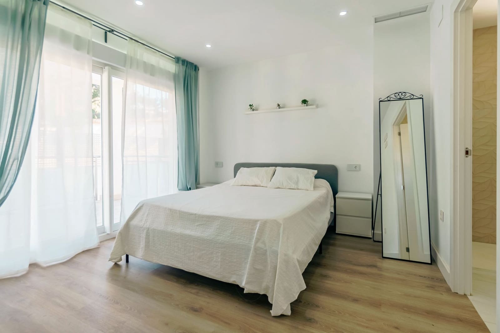 4 soverom Villa til salgs i La Nucia med svømmebasseng garasje - € 600 000 (Ref: 8805698)