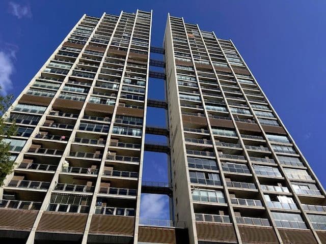 2 soverom Penthouse til salgs i Benidorm med svømmebasseng garasje - € 890 000 (Ref: 8892782)