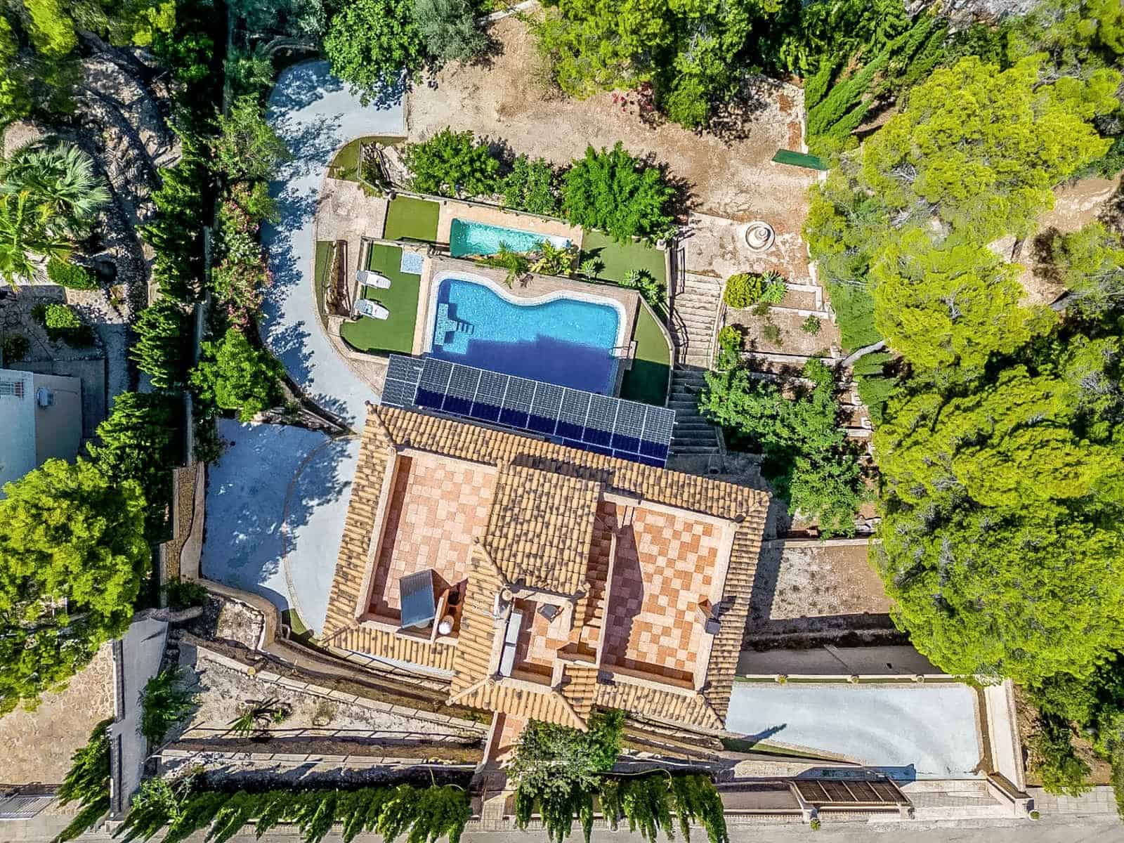 4 Zimmer Villa zu verkaufen in Altea mit Pool Garage - 632.000 € (Ref: 8910811)