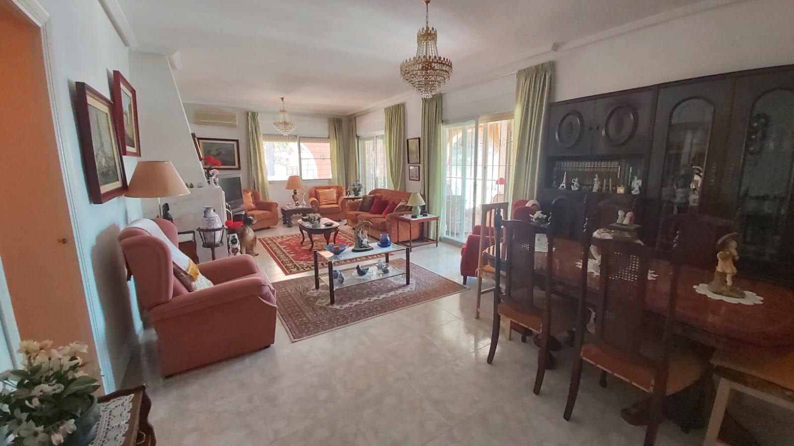 Chalet de 4 habitaciones en La Nucia en venta con piscina garaje - 560.000 € (Ref: 8921059)