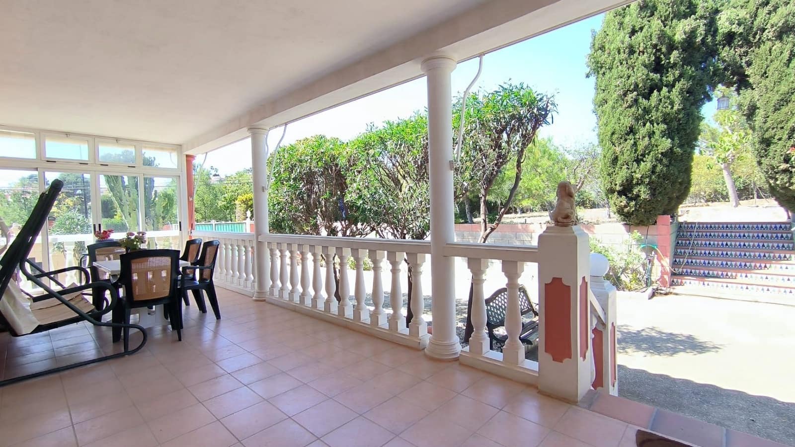 Chalet de 4 habitaciones en La Nucia en venta con piscina garaje - 560.000 € (Ref: 8921059)
