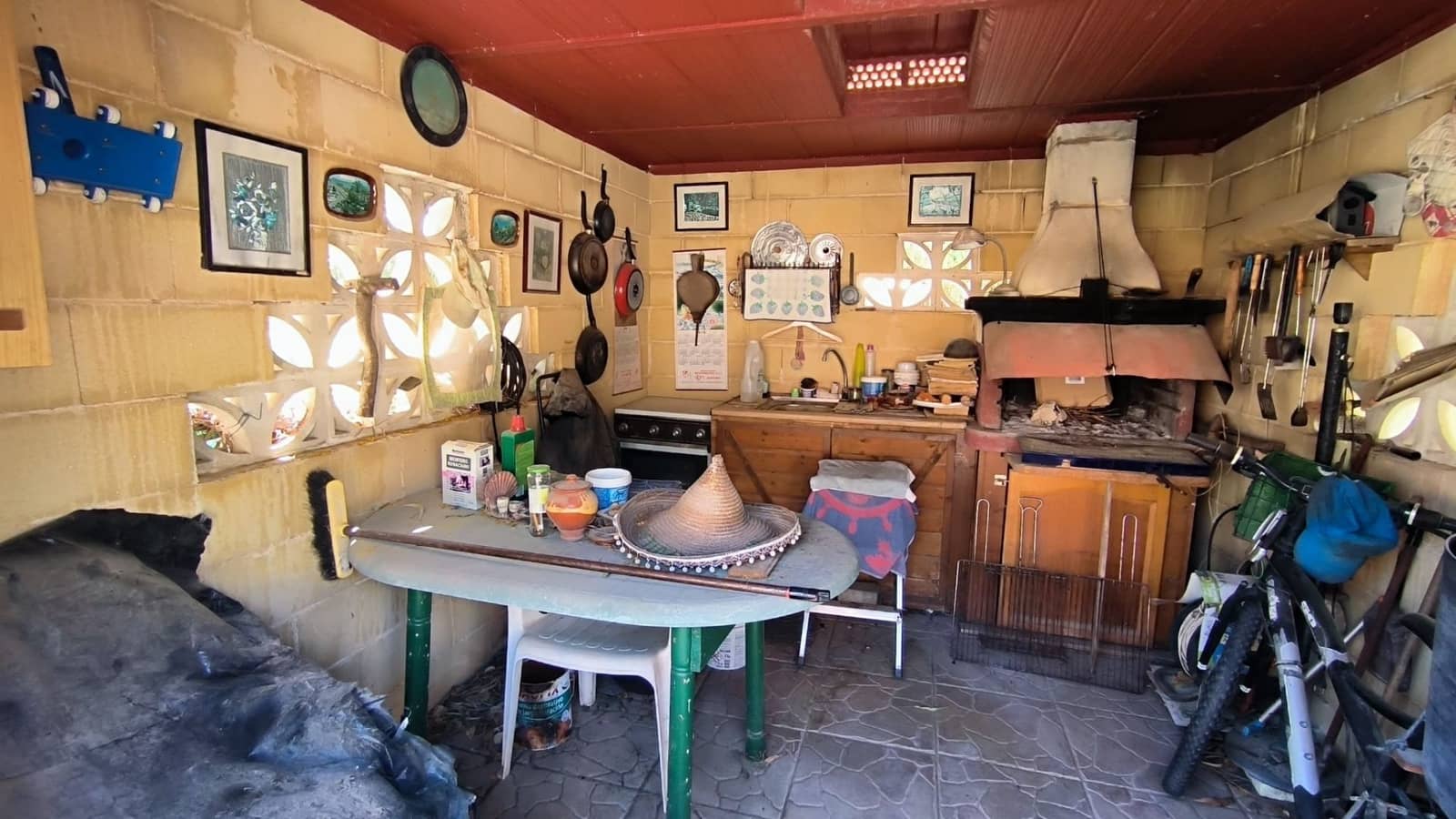 Chalet de 4 habitaciones en La Nucia en venta con piscina garaje - 560.000 € (Ref: 8921059)