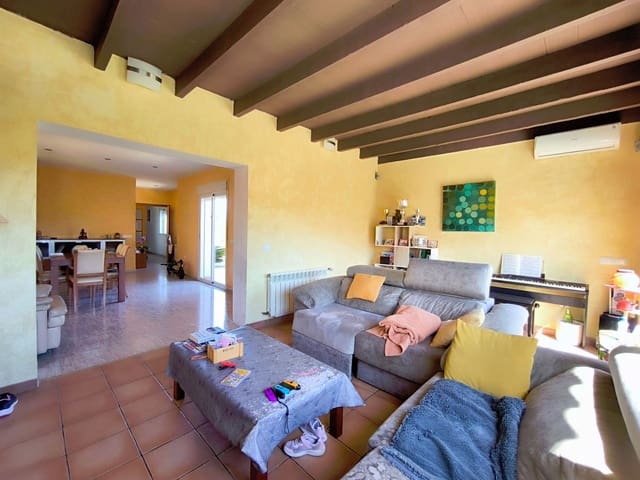 5 soverom Villa til salgs i La Nucia med svømmebasseng garasje - € 430 000 (Ref: 9012012)