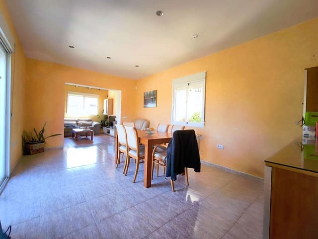 5 soverom Villa til salgs i La Nucia med svømmebasseng garasje - € 430 000 (Ref: 9012012)