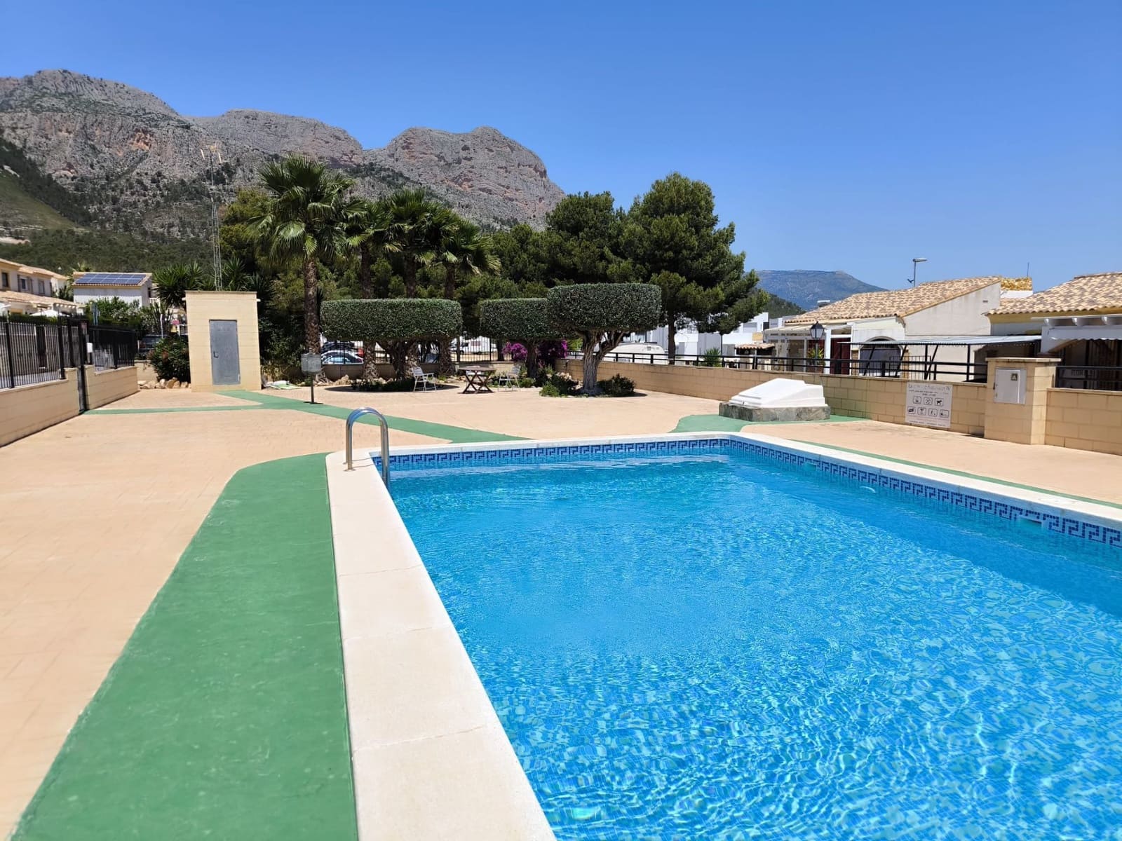 3 Zimmer Villa zu verkaufen in Polop mit Pool Garage - 340.000 € (Ref: 9022939)