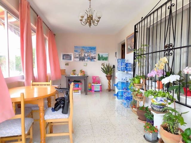 3 Zimmer Villa zu verkaufen in La Nucia mit Pool Garage - 445.000 € (Ref: 9034244)