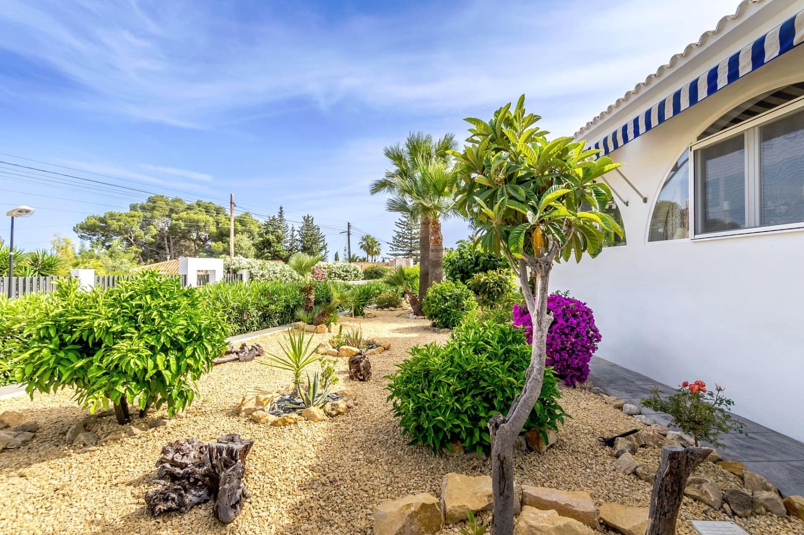 4 makuuhuone Huvila myytävänä paikassa La Nucia mukana uima-altaan 
autotalli - 559 000 € (Ref: 9058998)