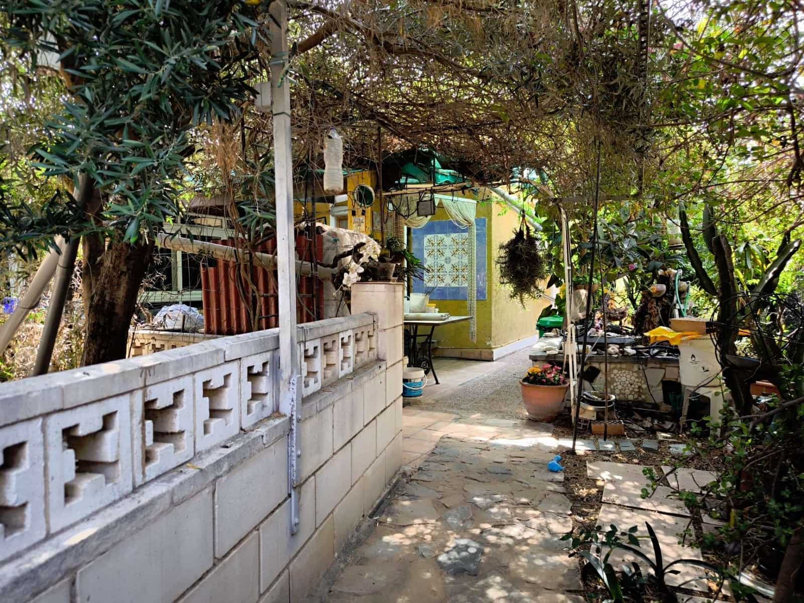 4 soverom Kjedet enebolig til salgs i La Nucia med svømmebasseng garasje - € 320 000 (Ref: 9075715)