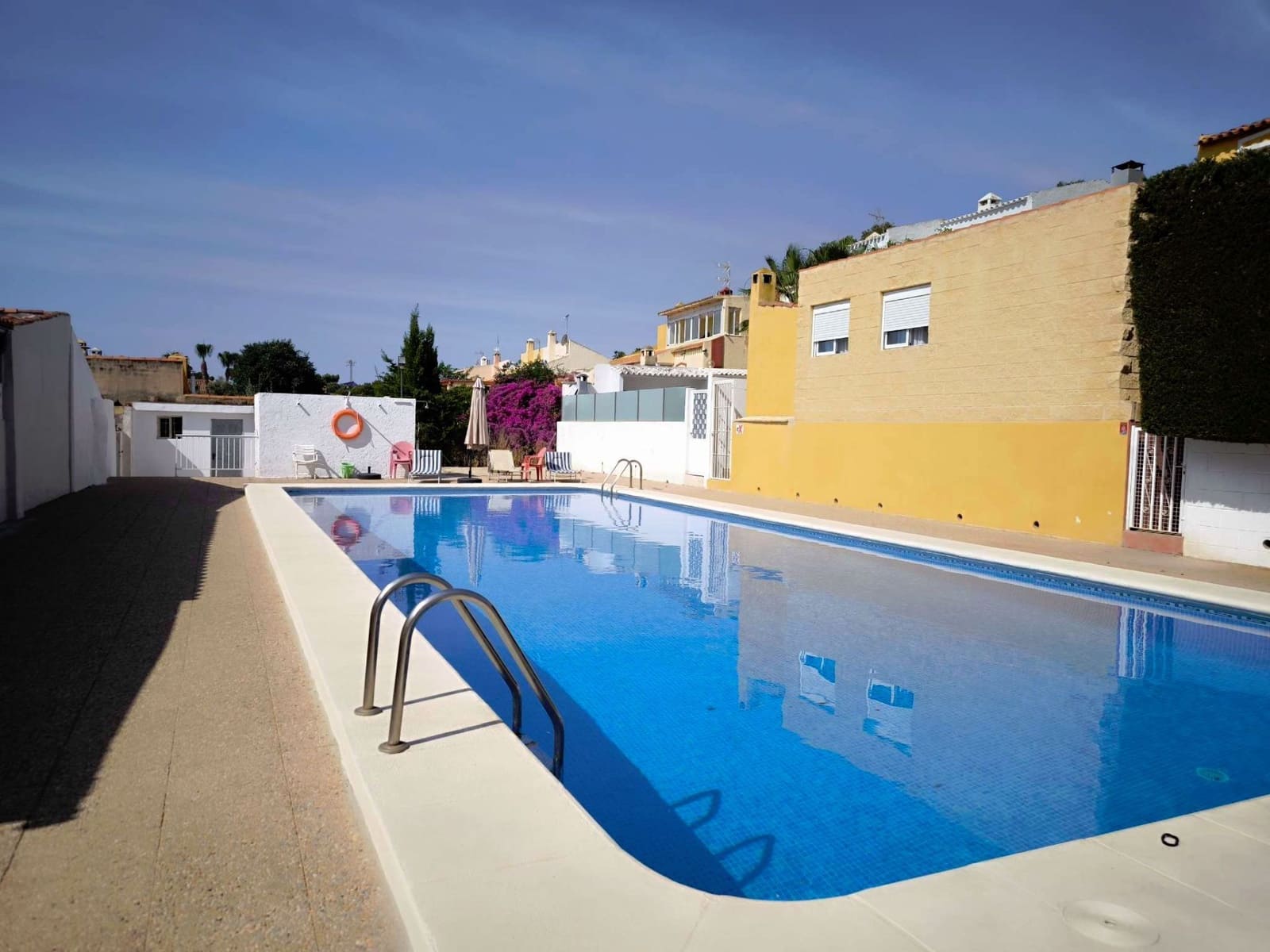 4 soverom Kjedet enebolig til salgs i La Nucia med svømmebasseng garasje - € 320 000 (Ref: 9075715)