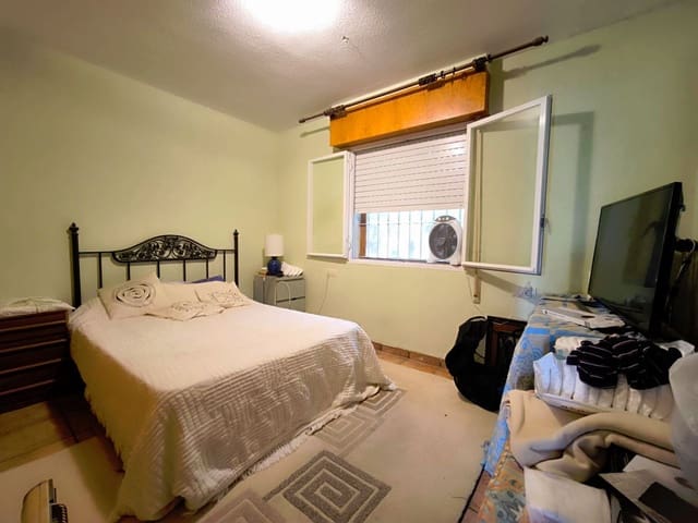 4 soverom Kjedet enebolig til salgs i La Nucia med svømmebasseng garasje - € 320 000 (Ref: 9075715)