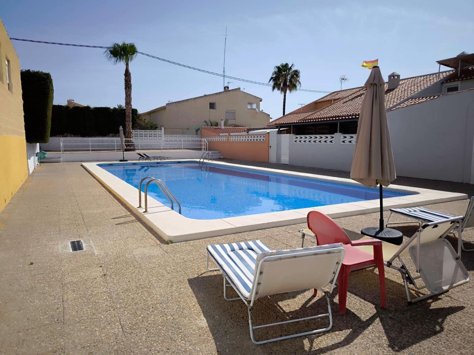 4 soverom Kjedet enebolig til salgs i La Nucia med svømmebasseng garasje - € 320 000 (Ref: 9075715)