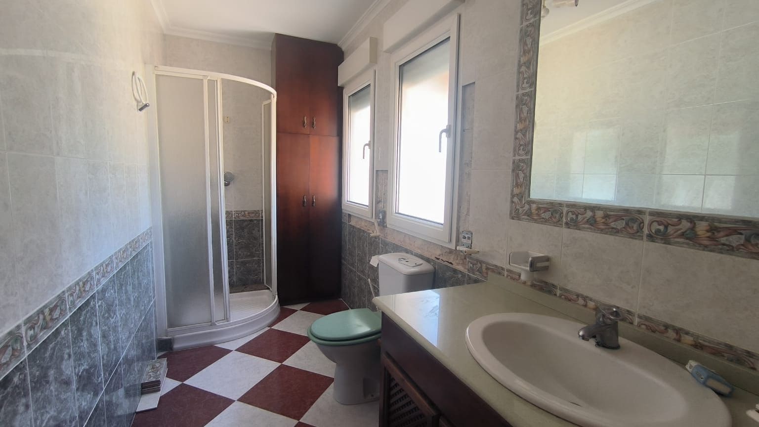 4 slaapkamer Halfvrijstaande villa te koop in Alfaz del Pi / L'Alfas del Pi - € 360.000 (Ref: 9111863)