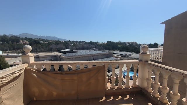 4 Zimmer Doppelhaus zu verkaufen in Alfaz del Pi / L'Alfàs del Pi - 360.000 € (Ref: 9111863)