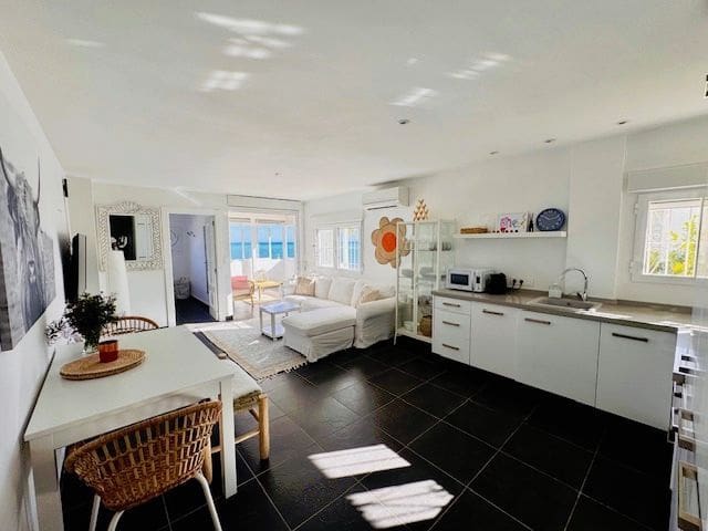 2 bedroom Apartment for sale in Altea - € 365,000 (Ref: 9113820)