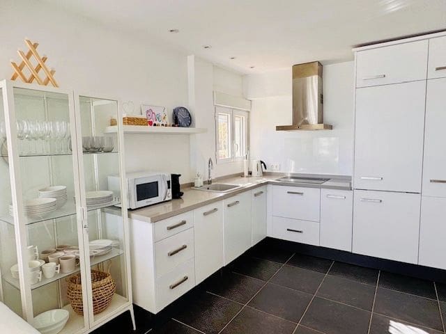 2 bedroom Apartment for sale in Altea - € 365,000 (Ref: 9113820)