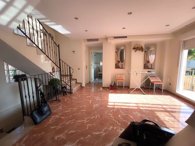 3 camera da letto Villa in vendita in La Nucia con piscina garage - 530.000 € (Rif: 9134017)