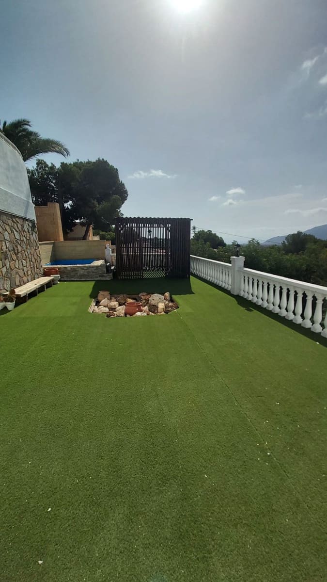 5 Zimmer Villa zu verkaufen in La Nucia mit Pool Garage - 490.000 € (Ref: 9136907)