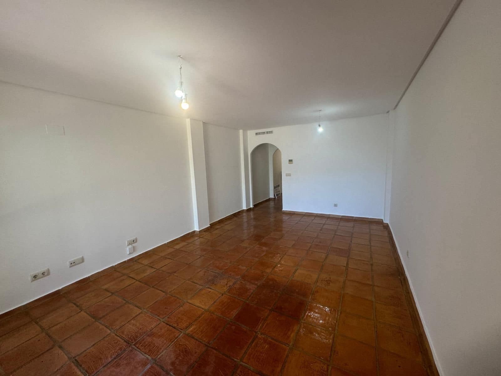 5 Zimmer Villa zu verkaufen in La Nucia mit Pool Garage - 490.000 € (Ref: 9136907)