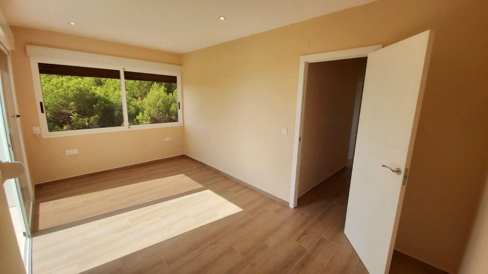 5 Zimmer Villa zu verkaufen in La Nucia mit Pool Garage - 490.000 € (Ref: 9136907)