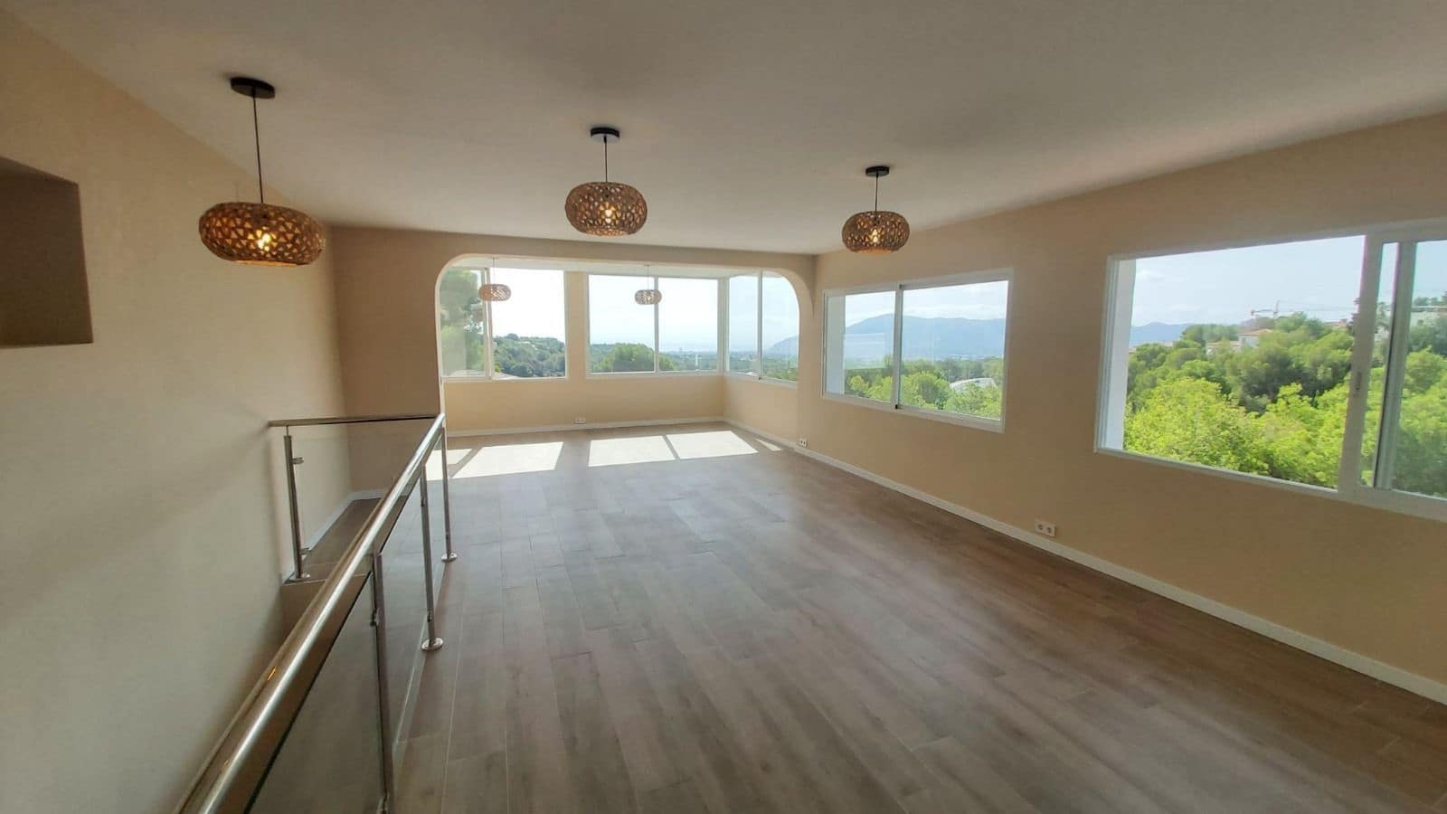 5 Zimmer Villa zu verkaufen in La Nucia mit Pool Garage - 490.000 € (Ref: 9136907)