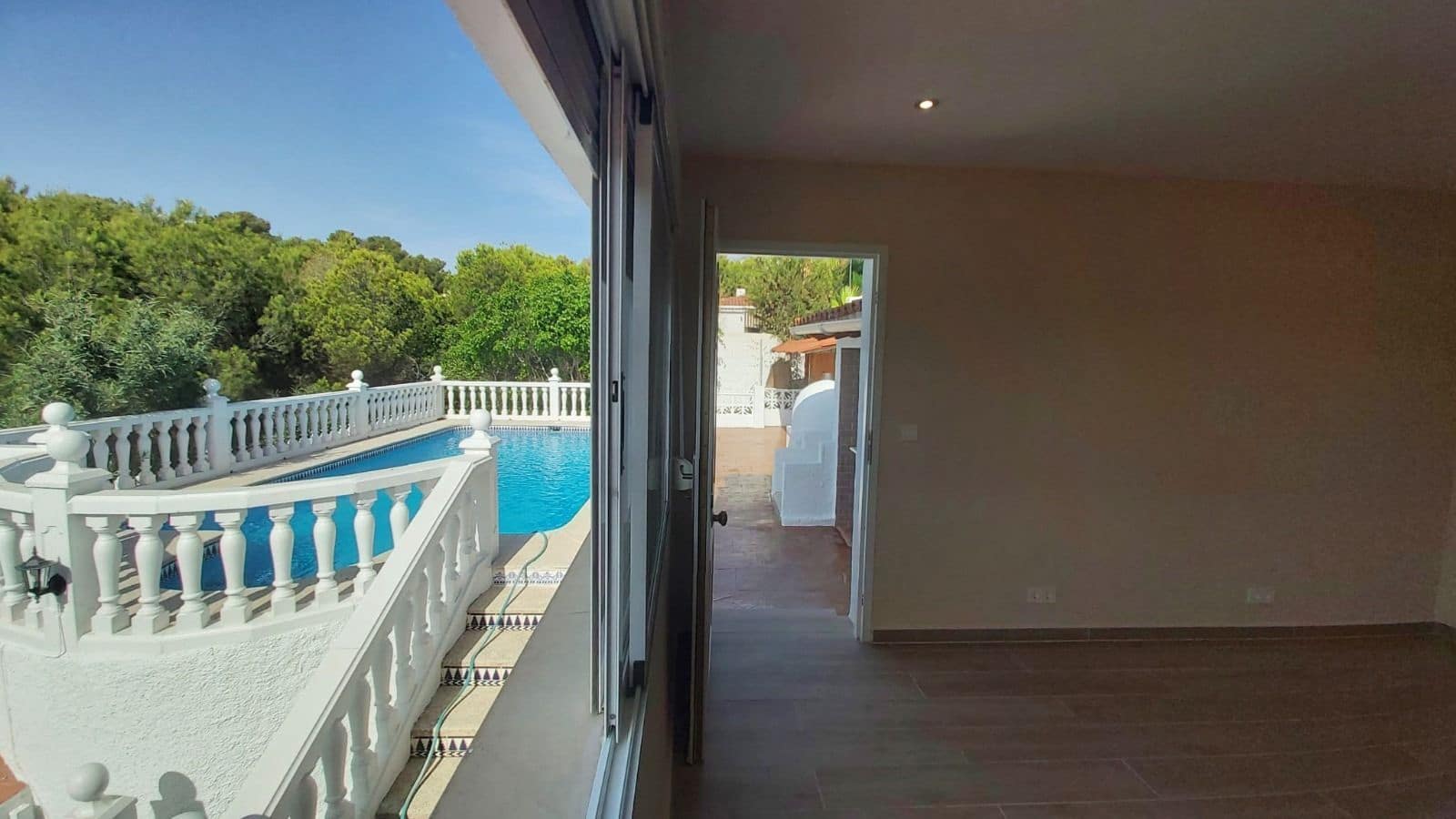 5 Zimmer Villa zu verkaufen in La Nucia mit Pool Garage - 490.000 € (Ref: 9136907)