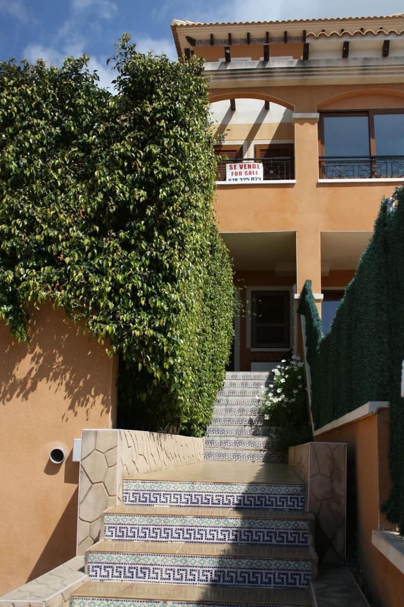 3 soveværelse Semi-Rækkehus til salg i Finestrat med swimmingpool - € 410.000 (Ref: 9183289)