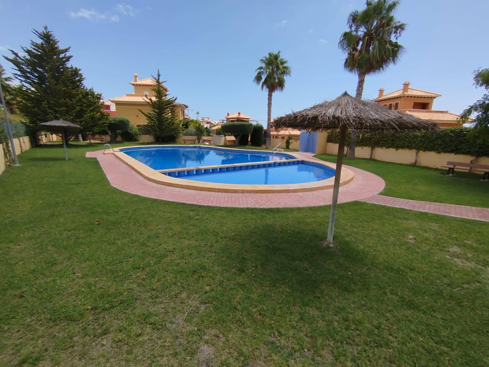 3 soveværelse Semi-Rækkehus til salg i Finestrat med swimmingpool - € 410.000 (Ref: 9183289)