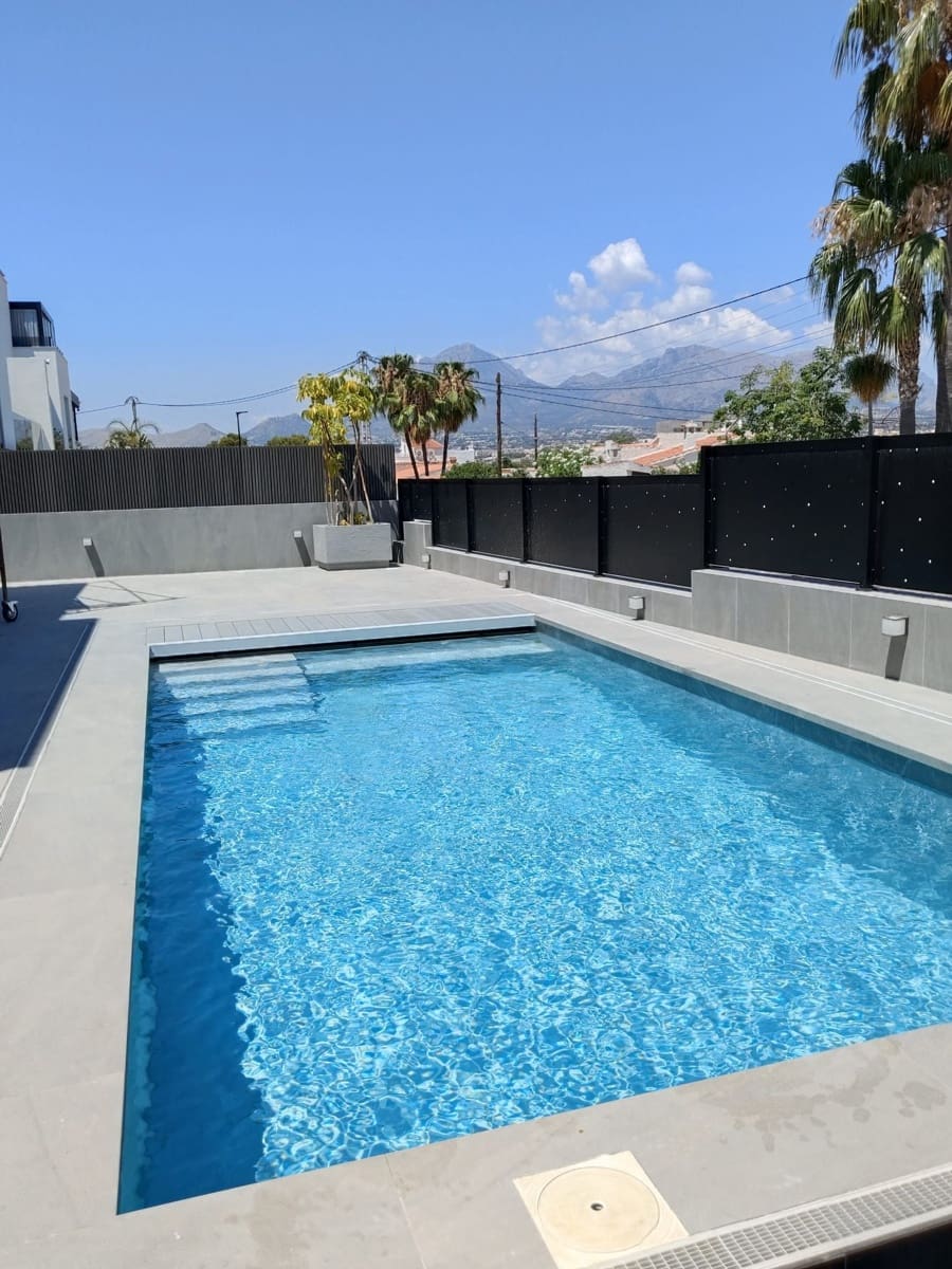 5 soverom Villa til salgs i Albir med svømmebasseng garasje - € 2 250 000 (Ref: 9183291)