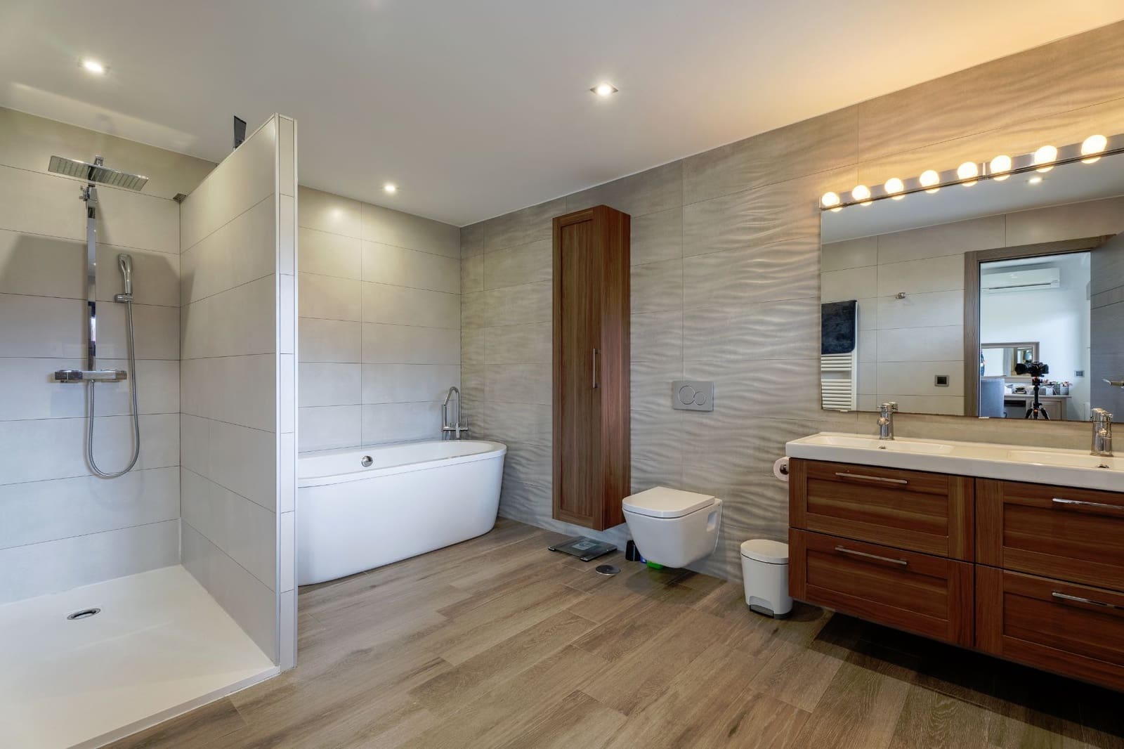 5 bedroom Villa for sale in Benidorm with pool garage - € 950,000 (Ref: 9202202)