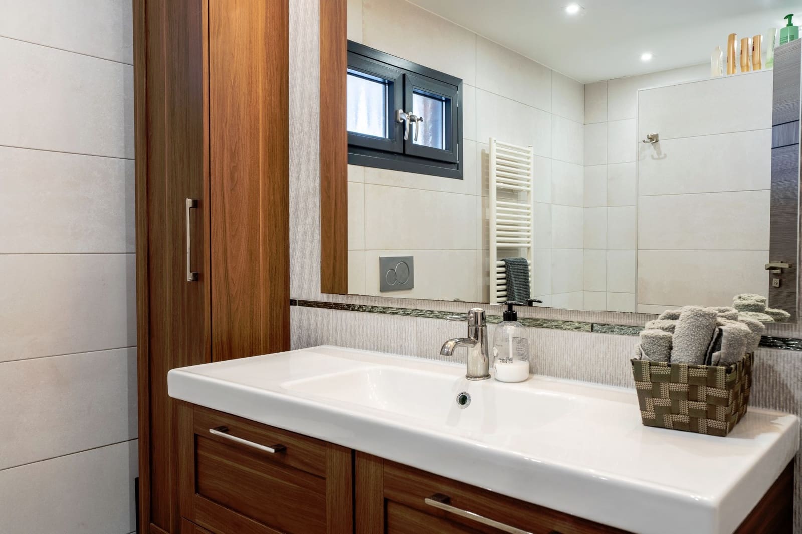 5 bedroom Villa for sale in Benidorm with pool garage - € 950,000 (Ref: 9202202)