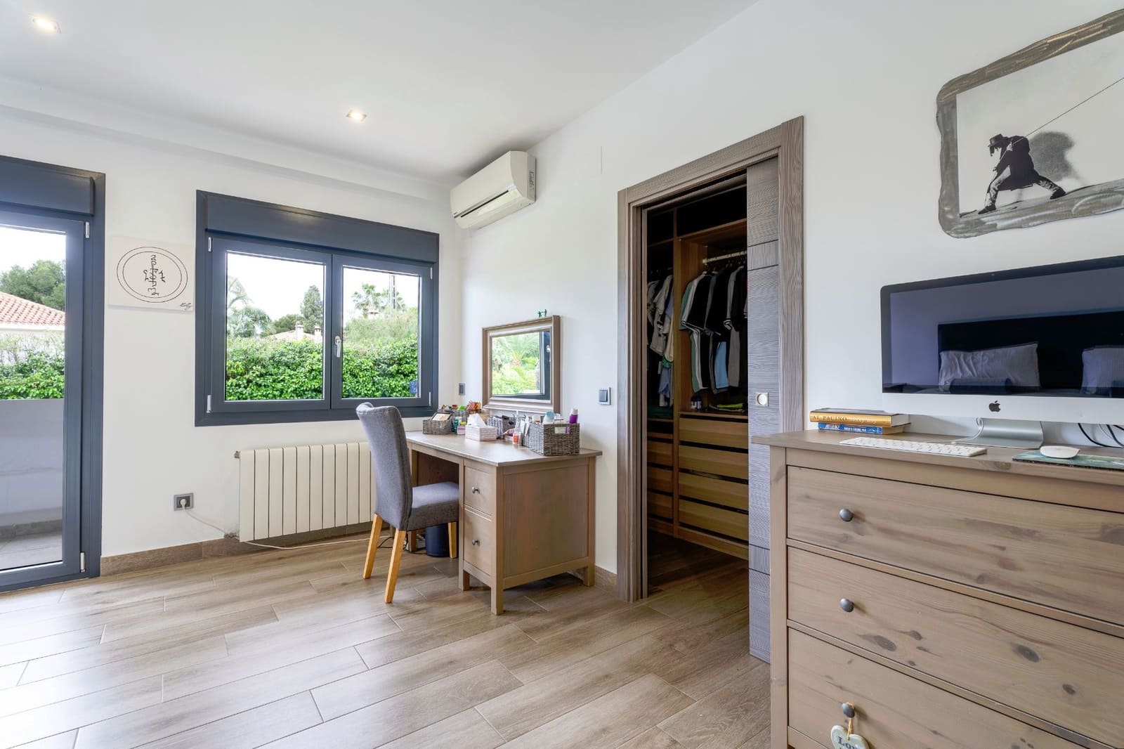 5 bedroom Villa for sale in Benidorm with pool garage - € 950,000 (Ref: 9202202)