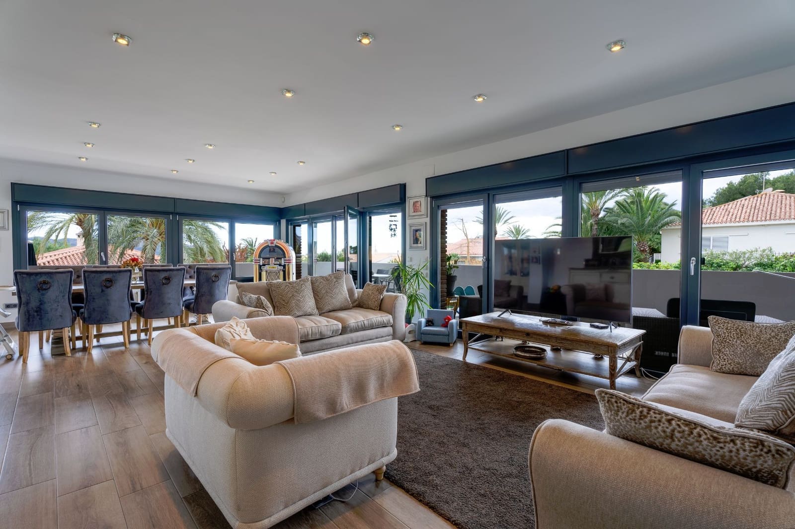 5 bedroom Villa for sale in Benidorm with pool garage - € 950,000 (Ref: 9202202)