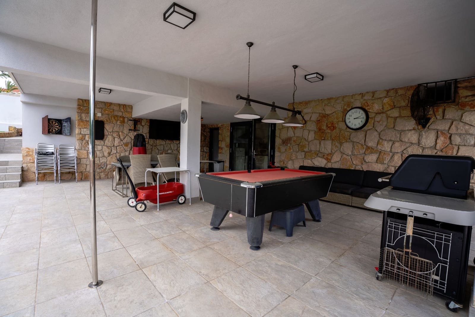 5 bedroom Villa for sale in Benidorm with pool garage - € 950,000 (Ref: 9202202)
