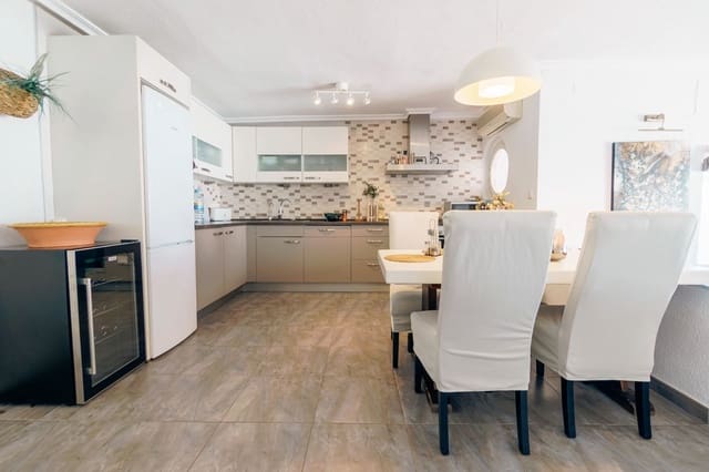 4 chambre Villa/Maison à vendre à Albir, Alfaz del Pi / L'Alfàs del Pi avec piscine garage - 749 000 € (Ref: 9219723)