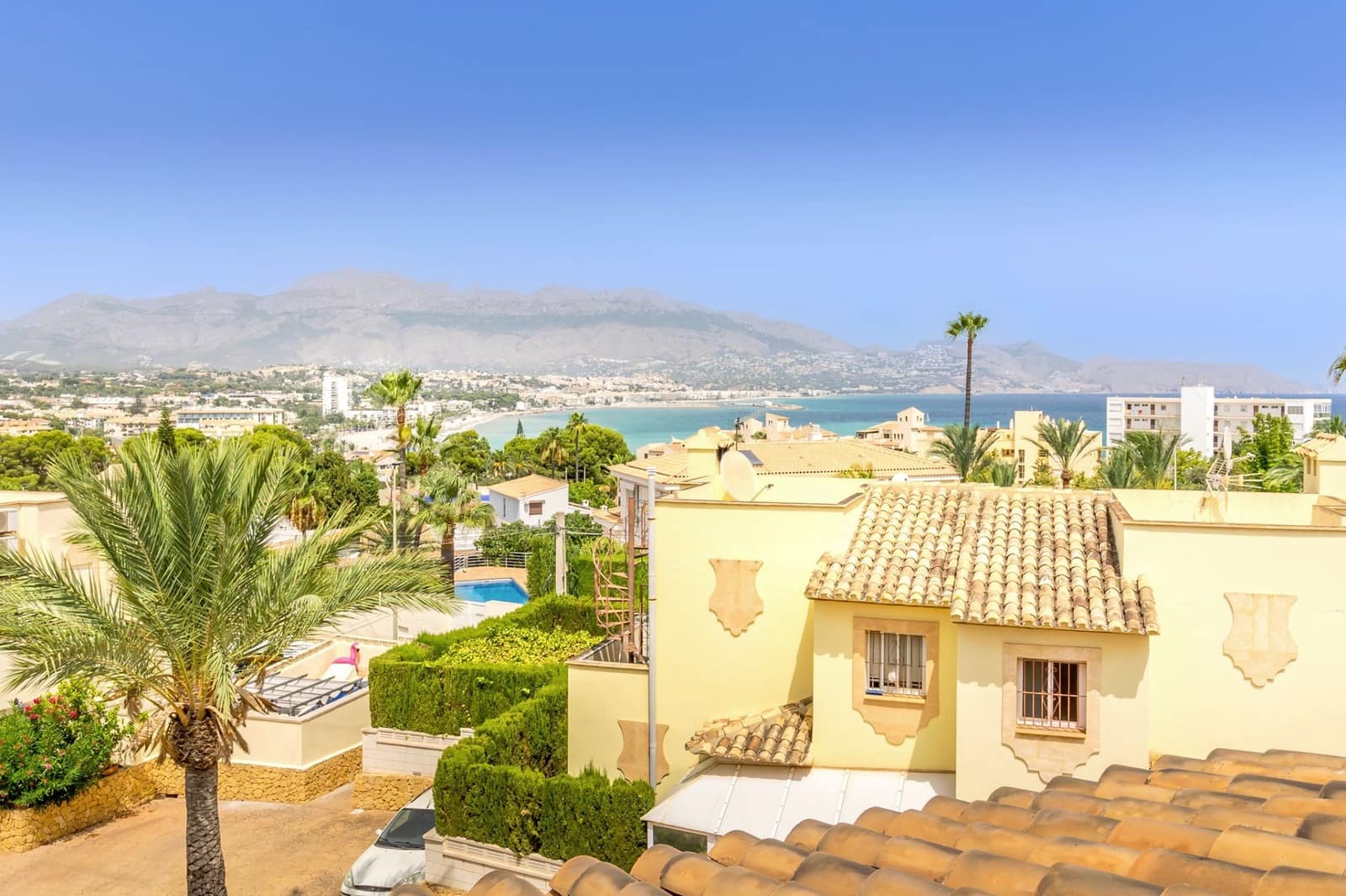 3 soverom Kjedet enebolig til salgs i Albir med garasje - € 389 000 (Ref: 9226232)