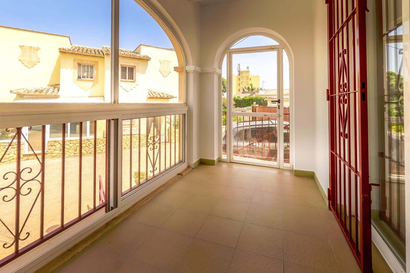 3 soverom Kjedet enebolig til salgs i Albir med garasje - € 389 000 (Ref: 9226232)