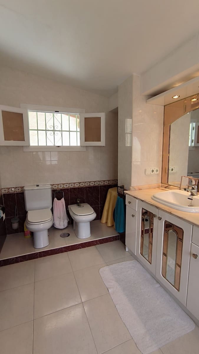 3 slaapkamer Villa te koop in Alfaz del Pi / L'Alfas del Pi met garage - € 420.000 (Ref: 9232342)