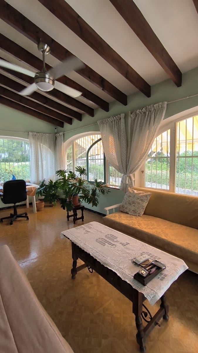 3 slaapkamer Villa te koop in Alfaz del Pi / L'Alfas del Pi met garage - € 420.000 (Ref: 9232342)