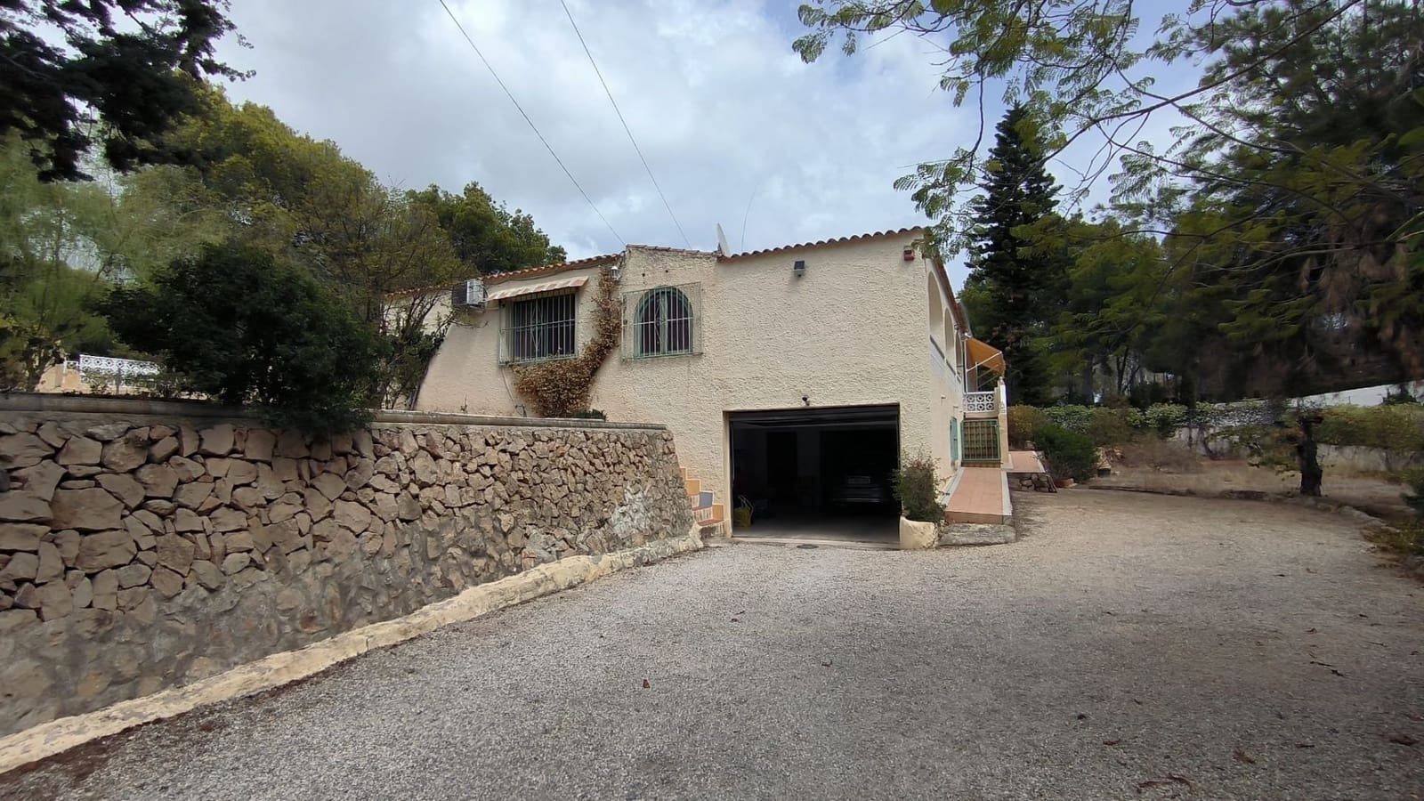 3 slaapkamer Villa te koop in Alfaz del Pi / L'Alfas del Pi met garage - € 420.000 (Ref: 9232342)