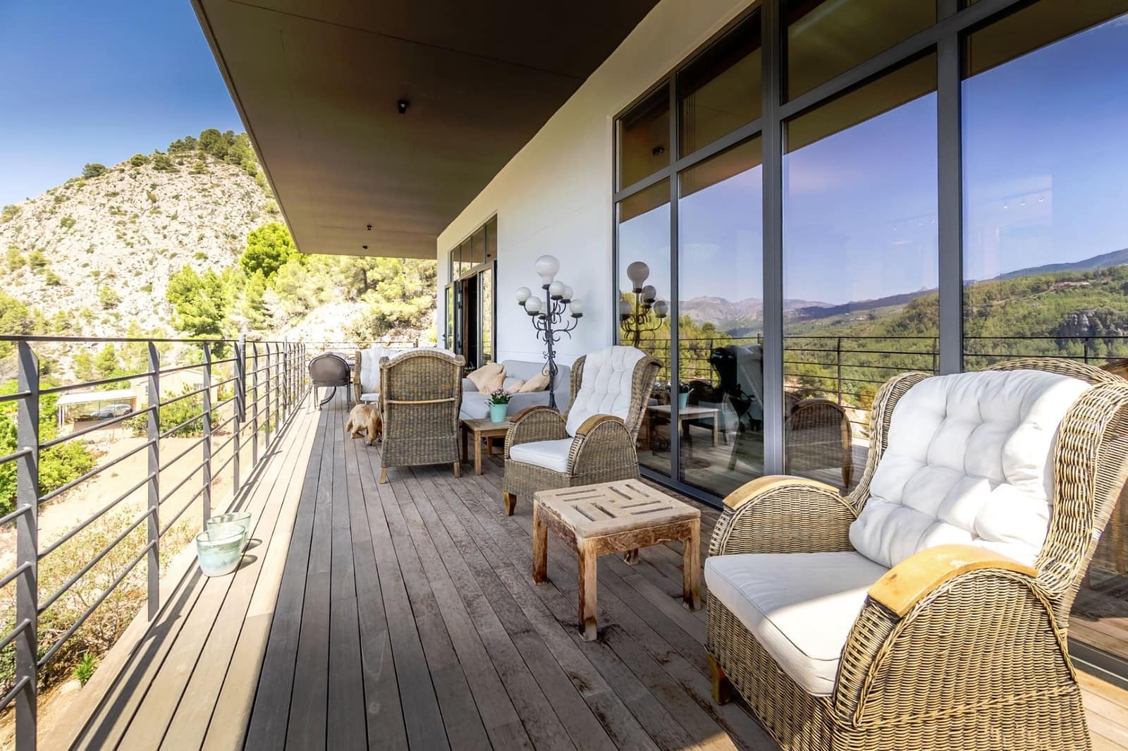 3 slaapkamer Villa te koop in Callosa d'En Sarria met zwembad garage - € 1.895.000 (Ref: 9232343)